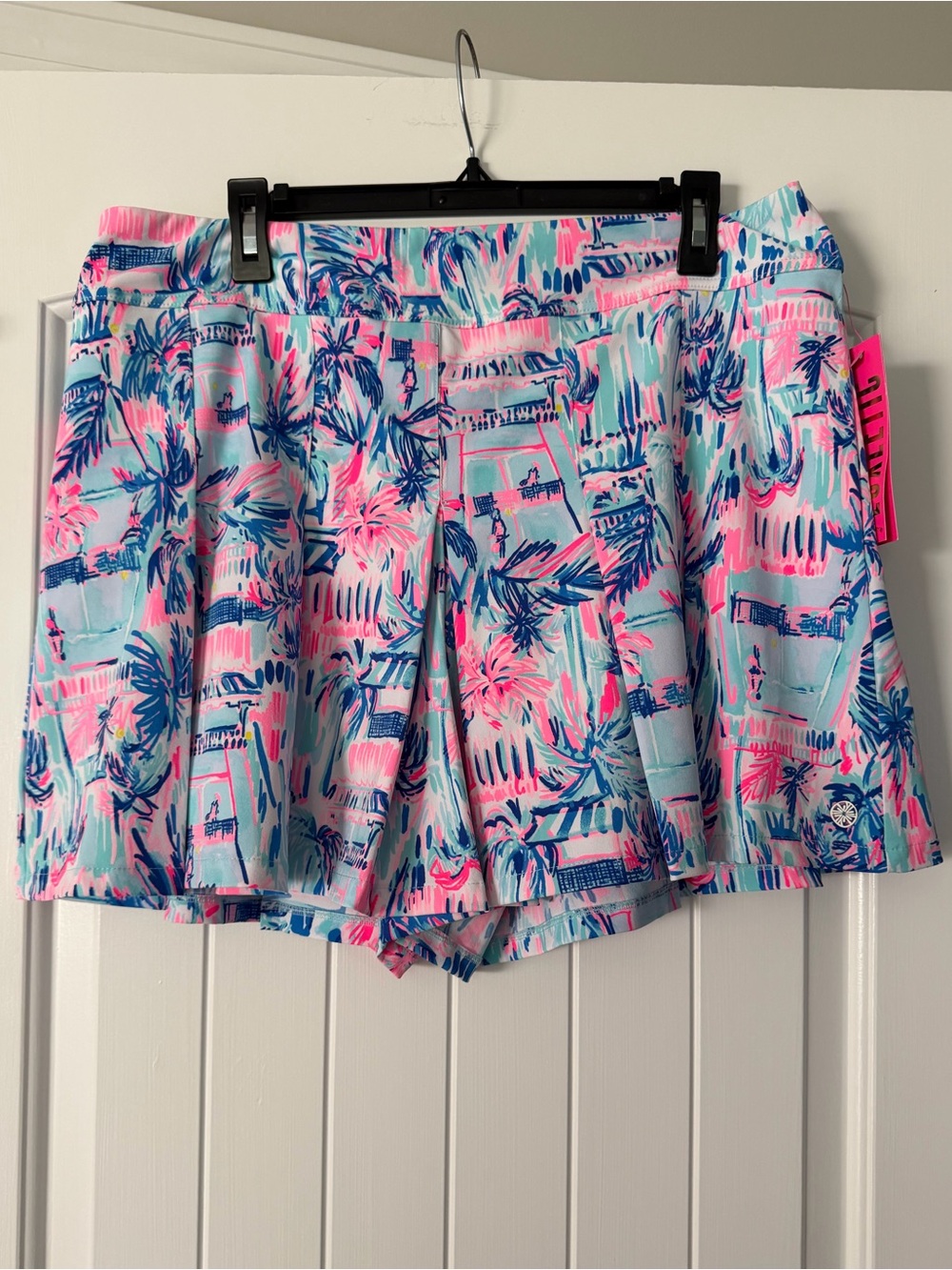 NWT Lilly Pulitzer Luxletic Frazier short UPF 50+ size 16 - original retail $128